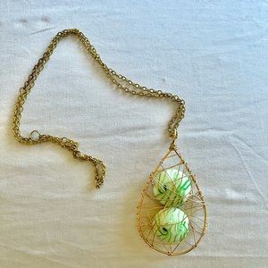 Pendant necklace